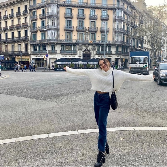 DKNY BOOTS - Picture 8 of 8